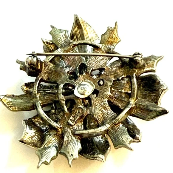 Silver and Gold Floral Brooch - Picture 9 of 9